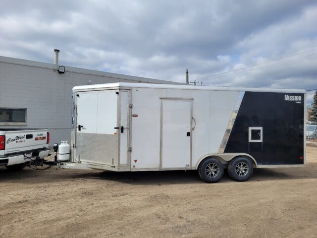 22' Enclose Trailer. For Motorcycle Hauling/moving trailer.